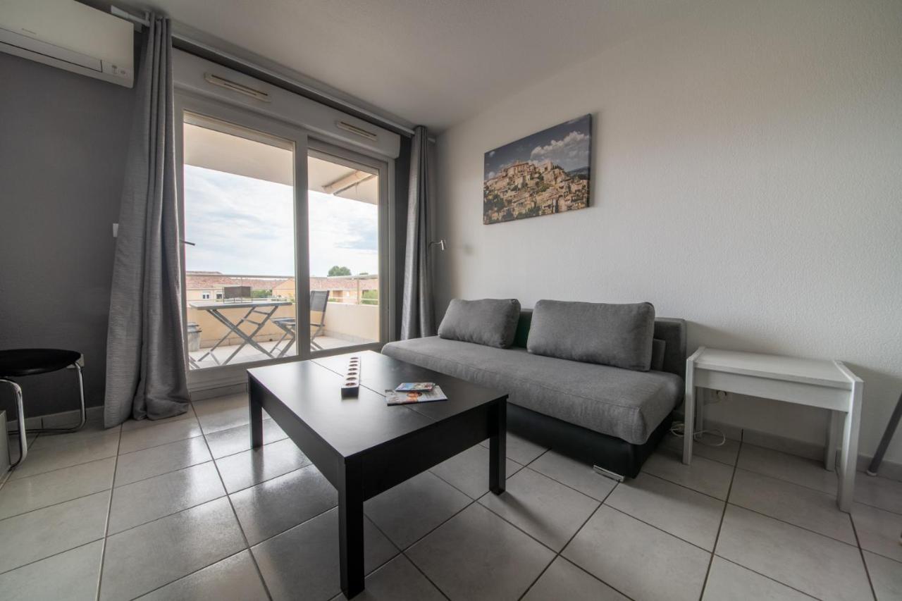 Appt De Charme Avec Grand Balcon Proche Avignon Wifi Gratuit Apartment Monteux Luaran gambar